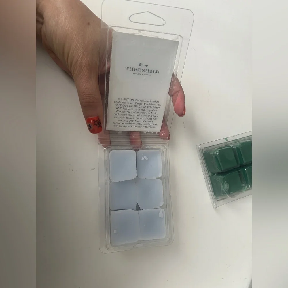3 packs of Scented Wax Melts